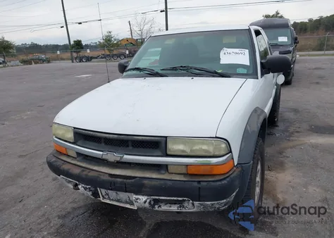 2003 Chevrolet S-10 Ls z USA, uszkodzony, nr VIN 1GCCT19X438221116